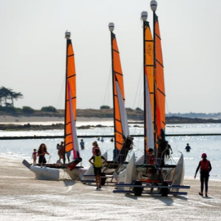 STAGE | Catamaran 